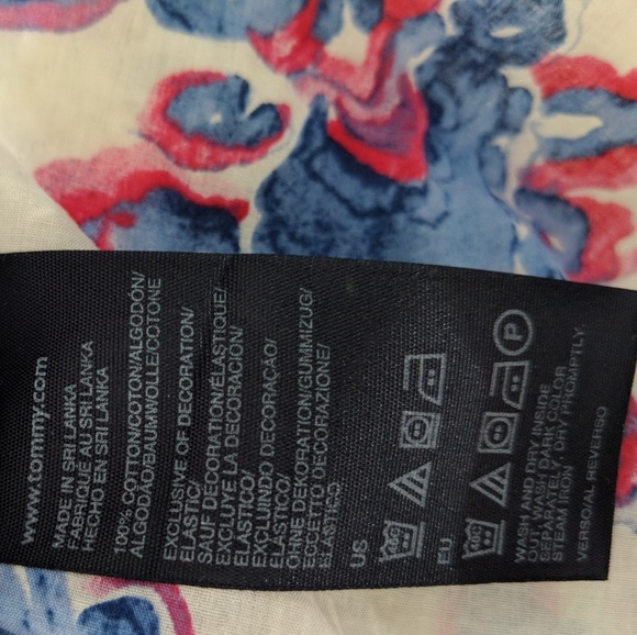Tommy Hilfiger ruffled floral blouse - S - Picture 8 of 8